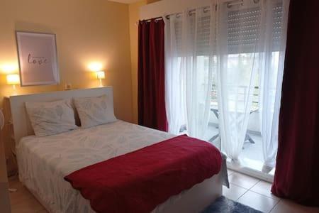 Studio Sur La Plage Des Dagueys Libourne Extérieur photo